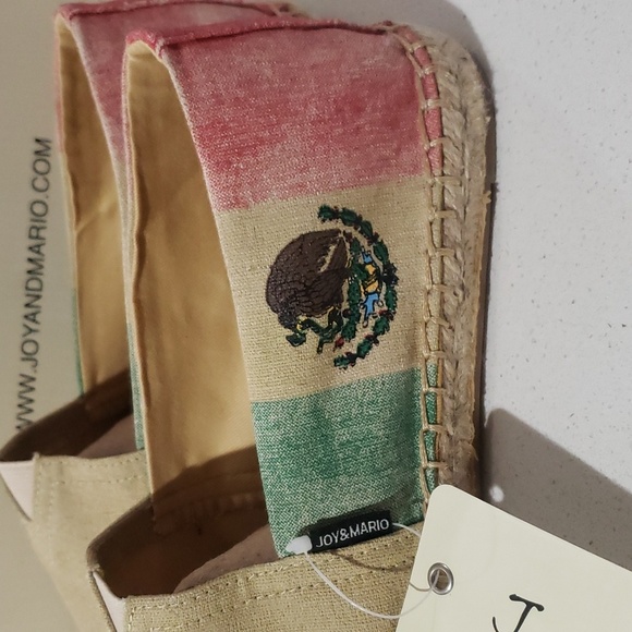 Joy&Mario Unisex shoes with Mexican Flag on side, size 10 - Picture 4 of 9